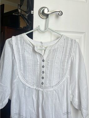 We The Free White Pintuck Button-Front Peasant Blouse